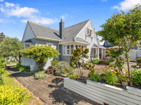 24  Masefield Street, Cockle Bay