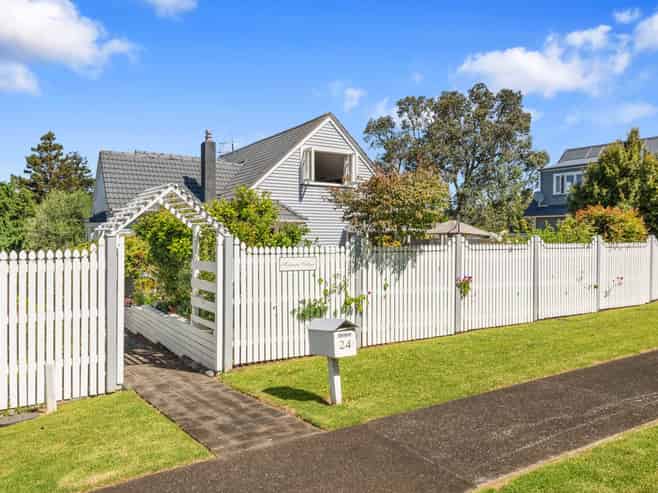 24  Masefield Street, Cockle Bay