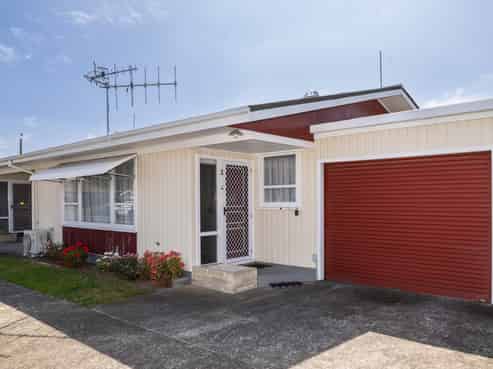 2/24 White Street, Taradale