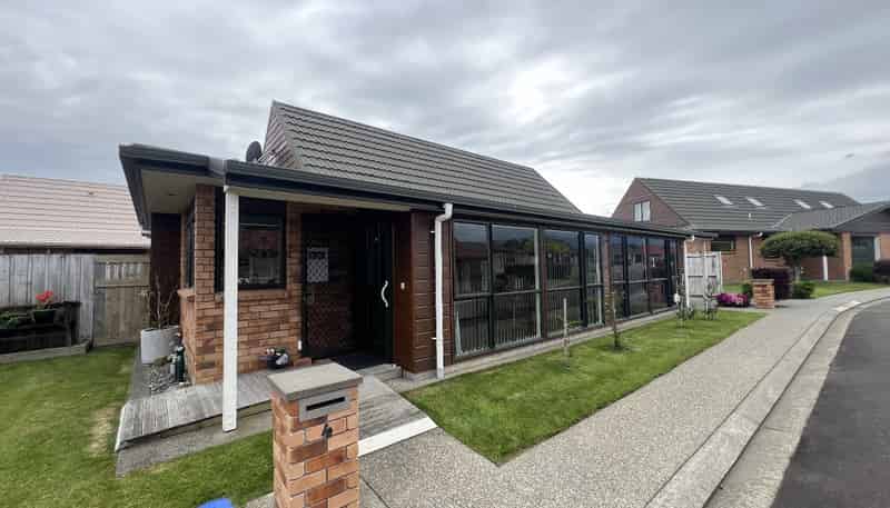 4/9 Fuller Close, Levin