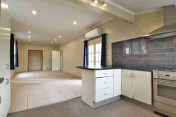 12 Coughtrey Street, SAINT CLAIR