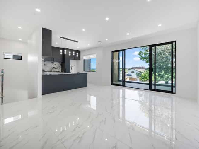 2/79 Halsey Drive, Lynfield