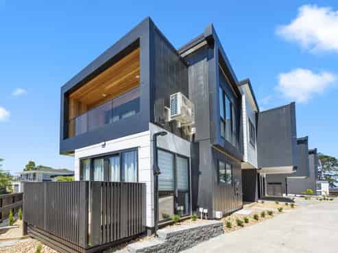 1/79 Halsey Drive, Lynfield