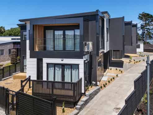 1/79 Halsey Drive, Lynfield