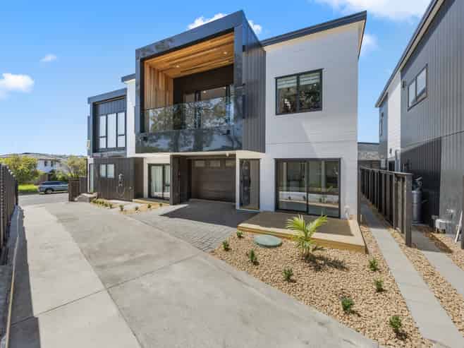 2/79 Halsey Drive, Lynfield