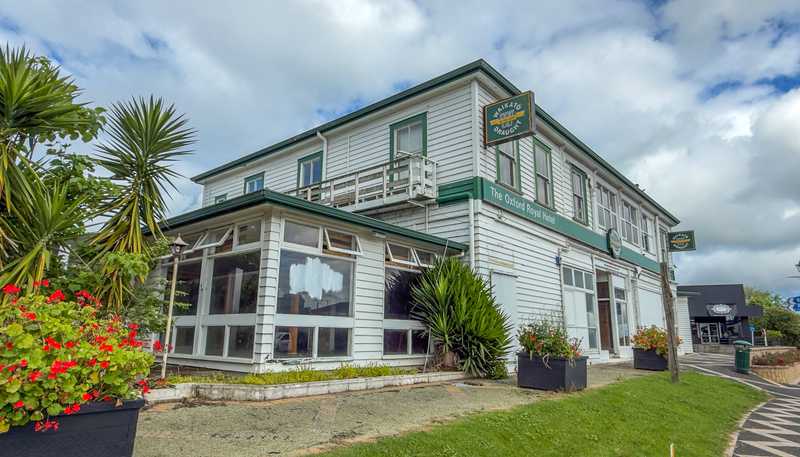 6-8 Main Road, Tirau