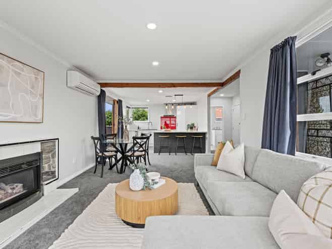 379 Breezes Road, Aranui