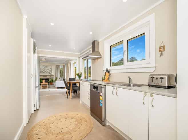 240 Tomahawk Road, Ocean Grove