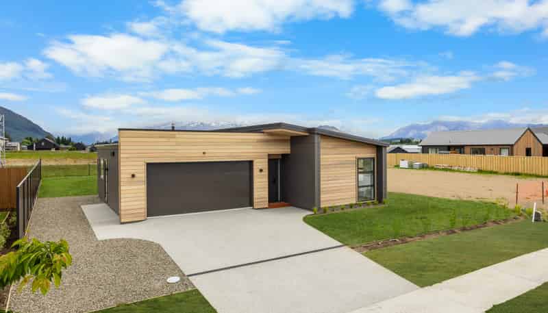  17 Packer Road, Wanaka