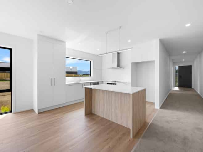  17 Packer Road, Wanaka