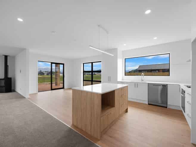  17 Packer Road, Wanaka