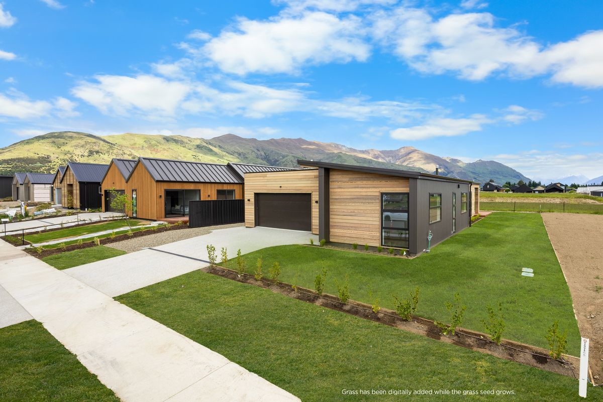 Modern Living, Packed on Packer Road - Widok 2