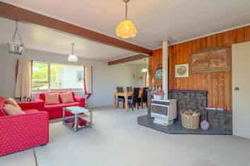 104 Hays Place, Thames