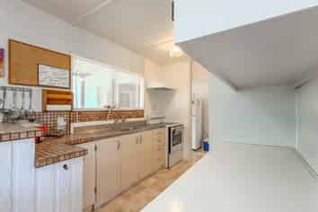 104 Hays Place, Thames