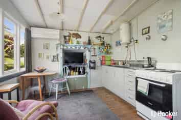 305 Tanners Point Road, Tanners Point