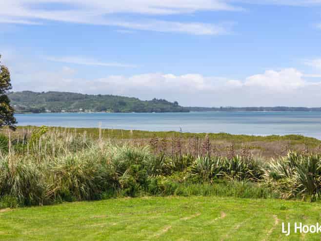 61 Athenree Road, Athenree