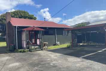 8 Freyberg Avenue, Papatoetoe