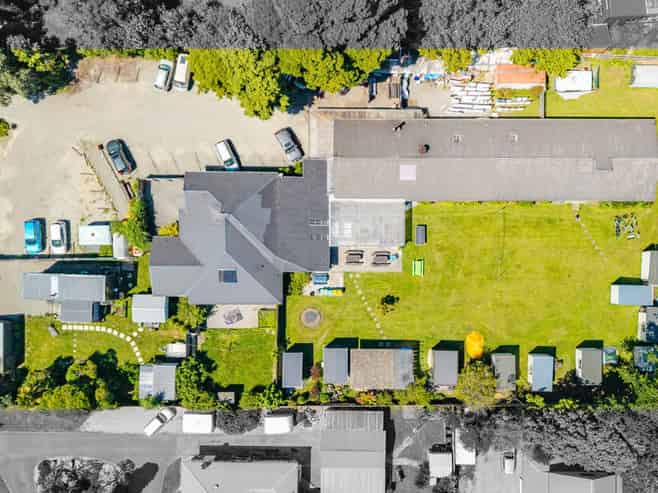 Well-Presented Backpackers in a Top Tourist Town