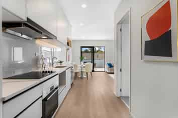 11 Farringdon Street, Glen Innes