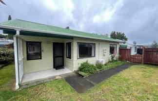 8/121 Bruce Mclaren Road, Henderson