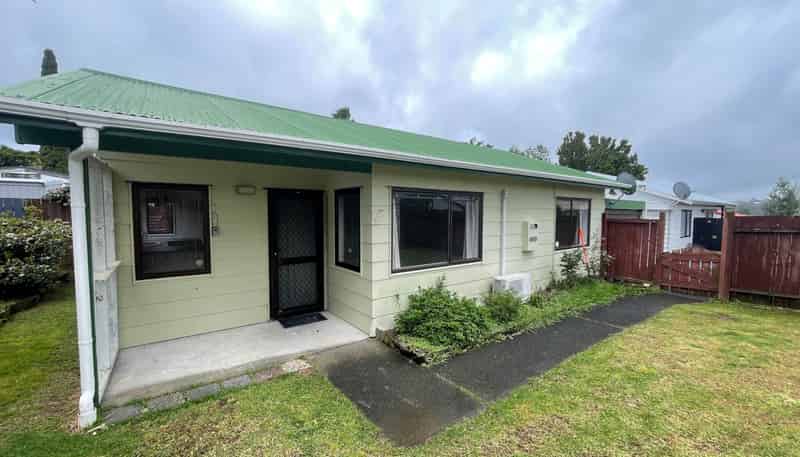 8/121 Bruce Mclaren Road, Henderson