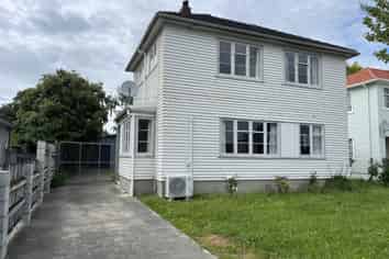 126 Rangiora Avenue, Roslyn