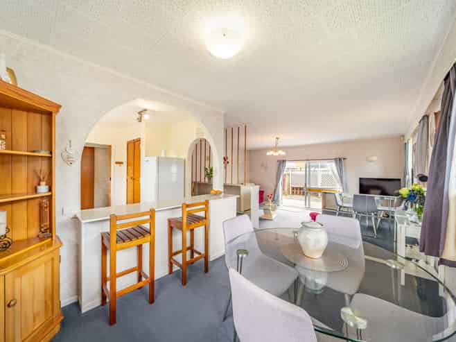 20 Haylock Grove, Totara Park