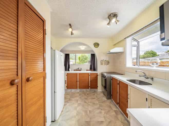 20 Haylock Grove, Totara Park