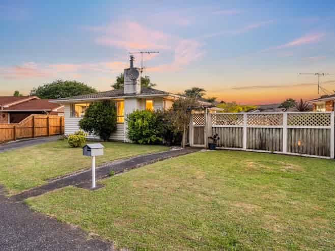 20 Haylock Grove, Totara Park