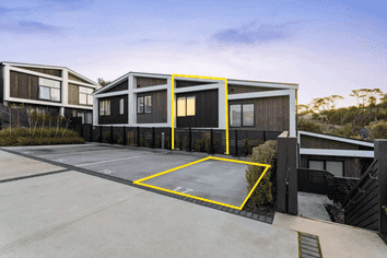 17/37 Glen Atkinson Street, Saint Heliers