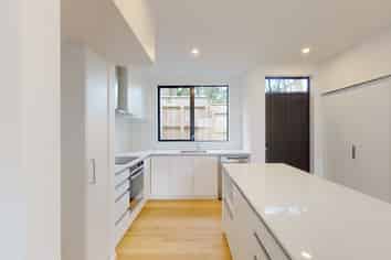 7/13 Fancourt Street, Karori