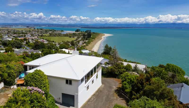 99 Moana Avenue, Moana