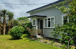 42 Reading Street, Greytown