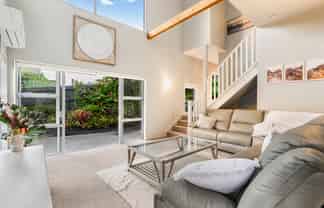 21 Donald Street, Stanmore Bay