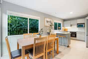 21 Donald Street, Stanmore Bay