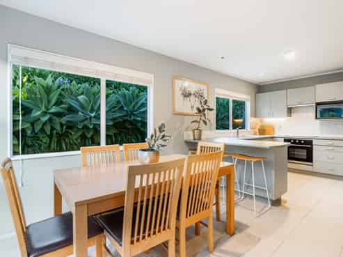 21 Donald Street, Stanmore Bay