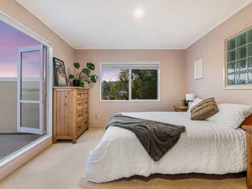 21 Donald Street, Stanmore Bay