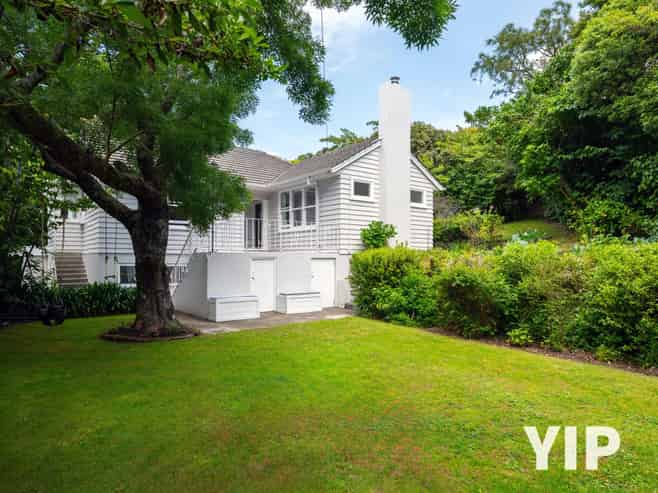 51 Tarawera Road, Johnsonville