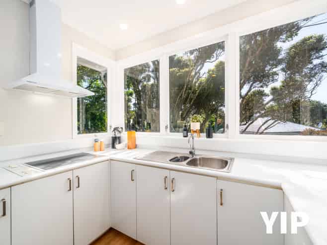 51 Tarawera Road, Johnsonville