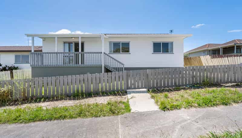 102 Finlayson Avenue, Clendon Park