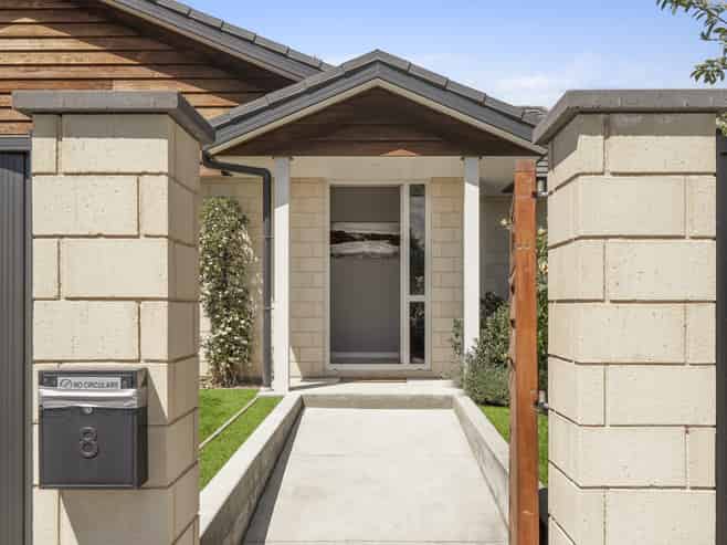 8 Excelsior Place, Cromwell