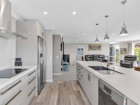 8 Excelsior Place, Cromwell