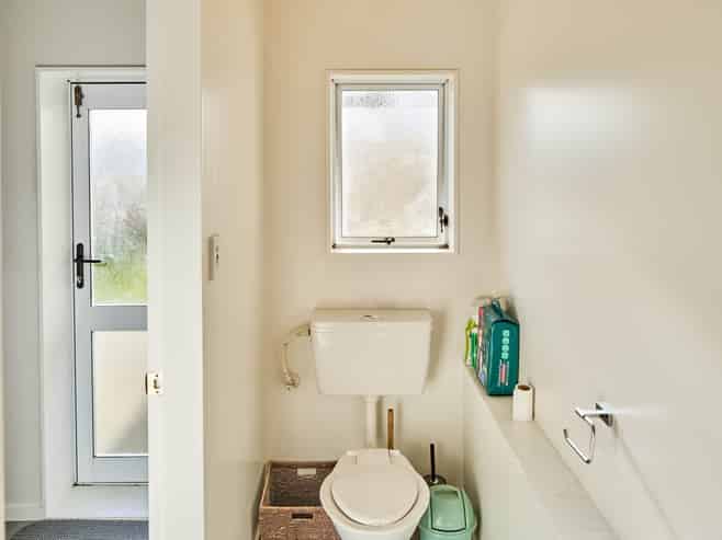 279 Dowse Drive, Maungaraki