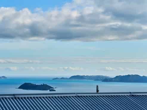 279 Dowse Drive, Maungaraki