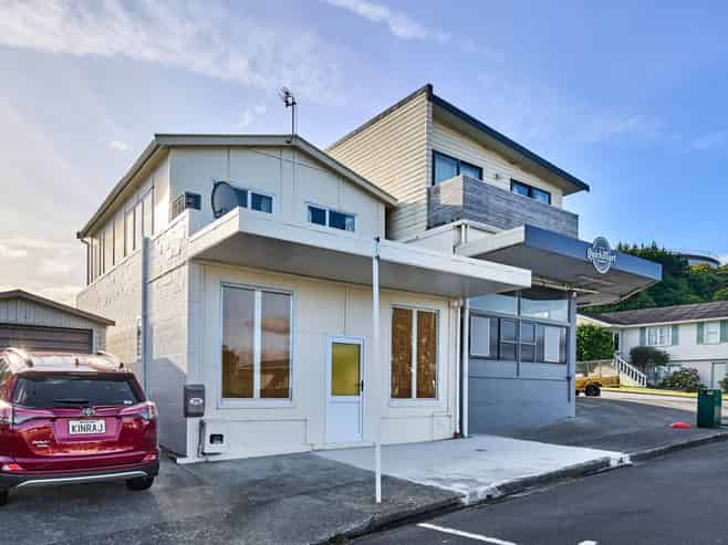 279 Dowse Drive, Maungaraki