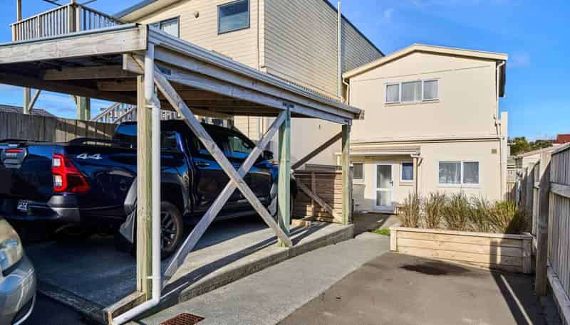 279 Dowse Drive, Maungaraki