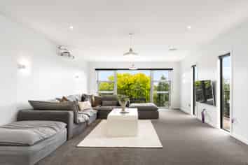 6 Roseneath Place, Cashmere