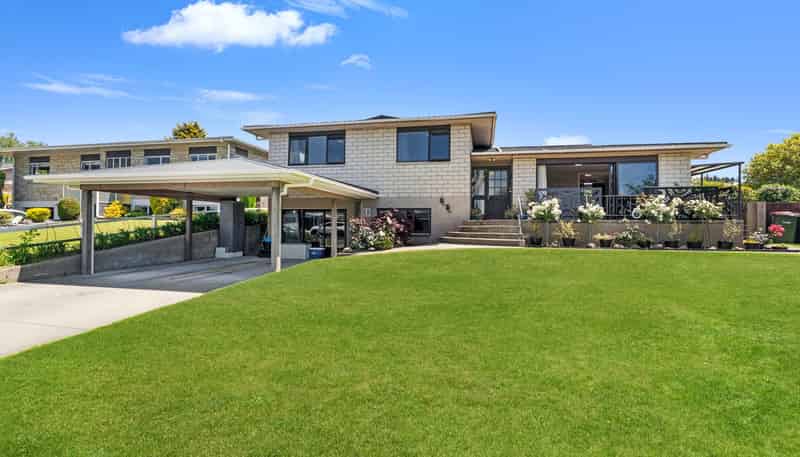 1 Bata Place, Westbrook