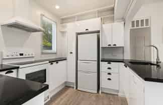 16 Hammond Road, Taradale