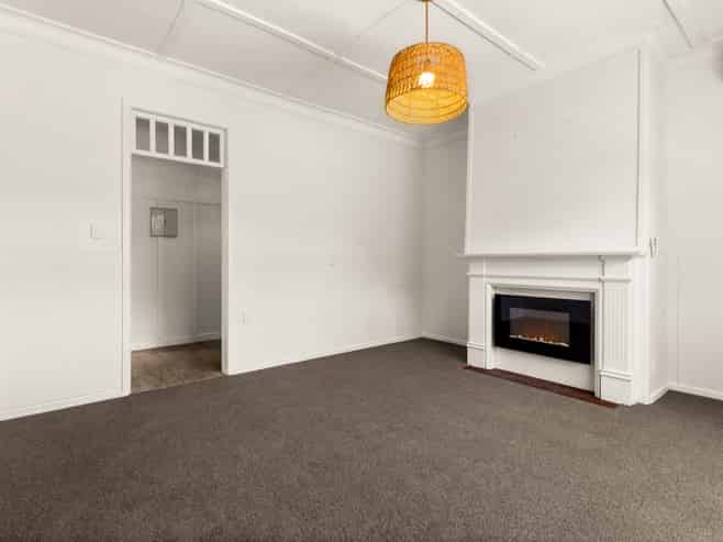 16 Hammond Road, Taradale